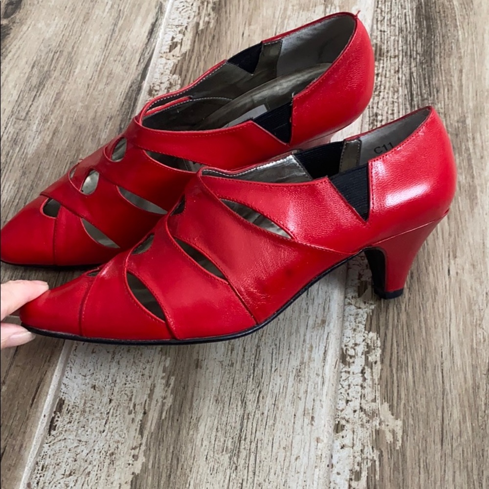 New York transit red heels, size 6 - Picture 2 of 8